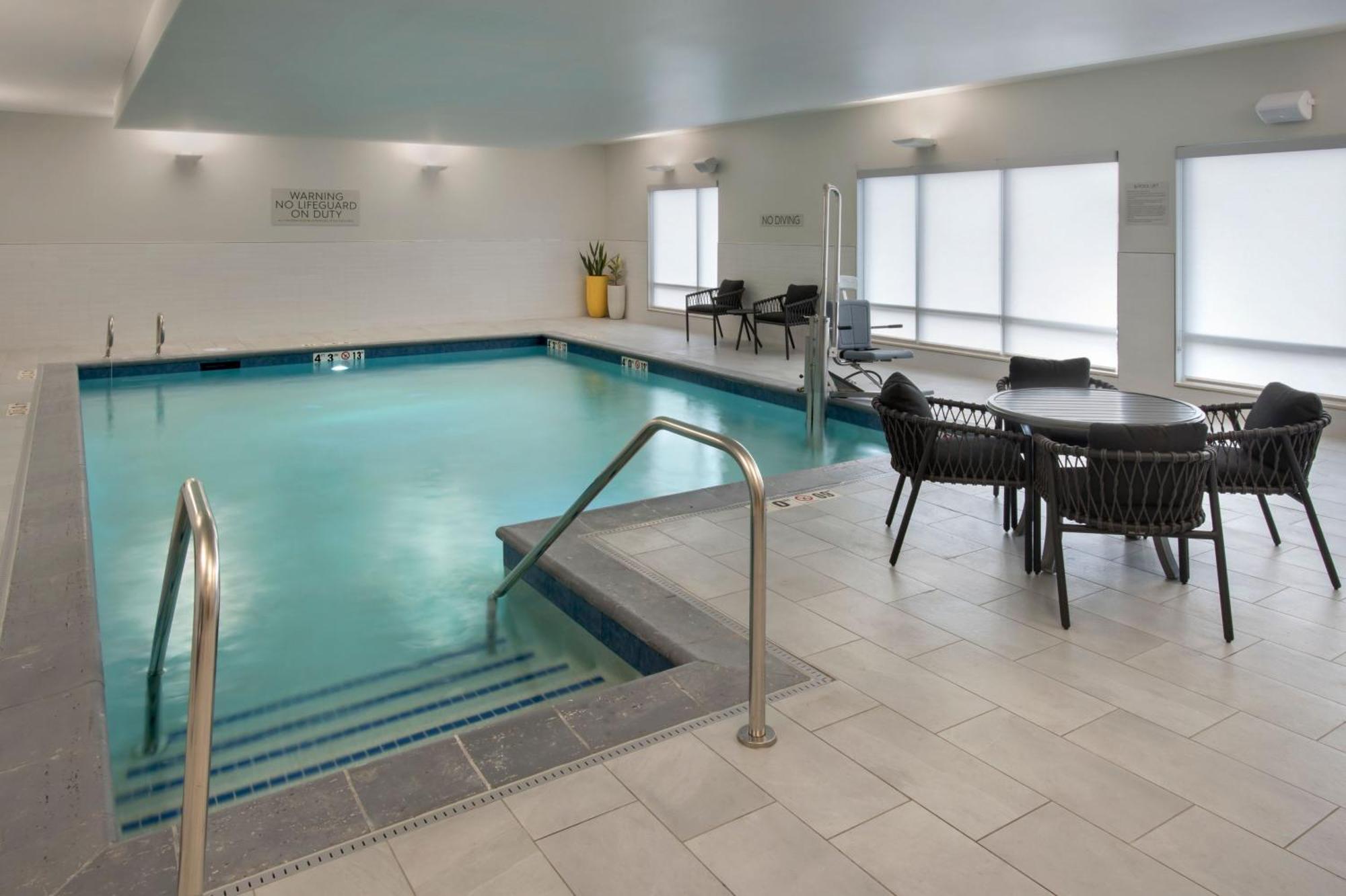 Towneplace Suites Portland Airport Me South Portland Buitenkant foto