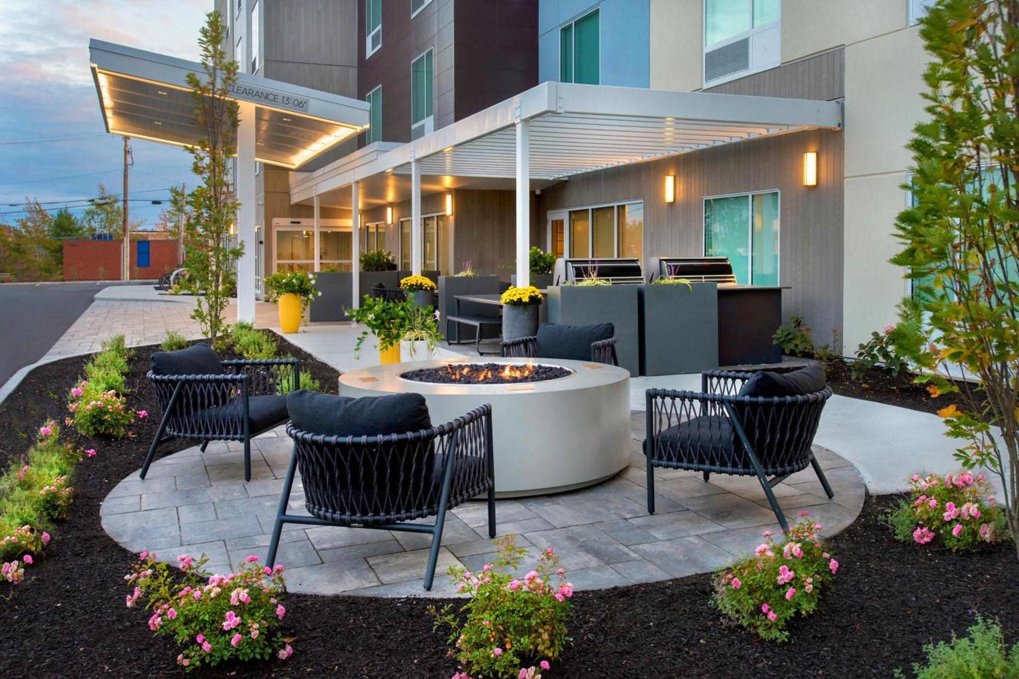 Towneplace Suites Portland Airport Me South Portland Buitenkant foto